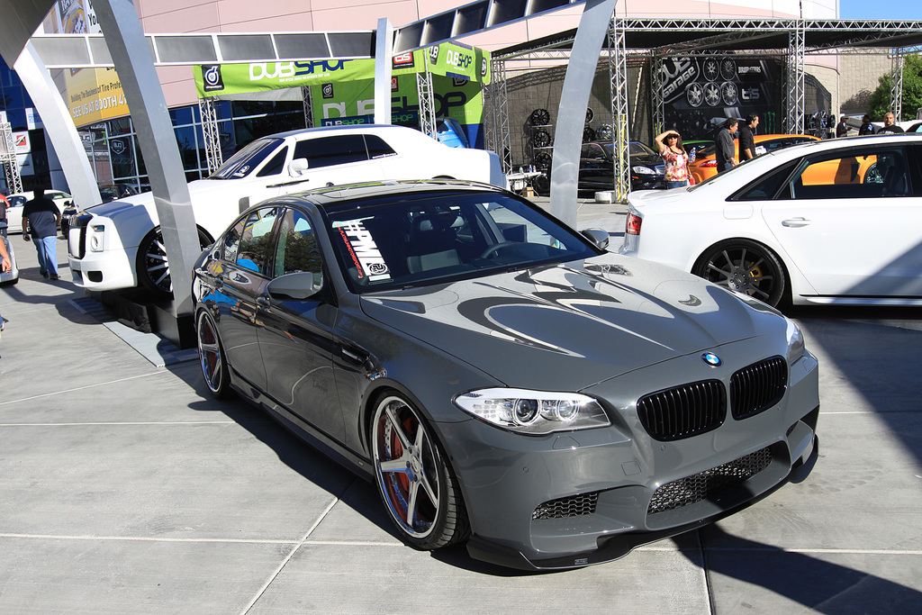 2011 BMW M5 Gallery