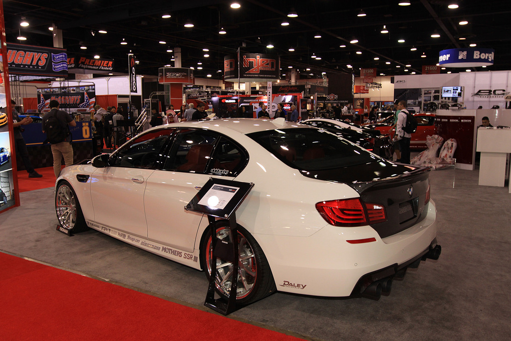 2011 BMW M5 Gallery