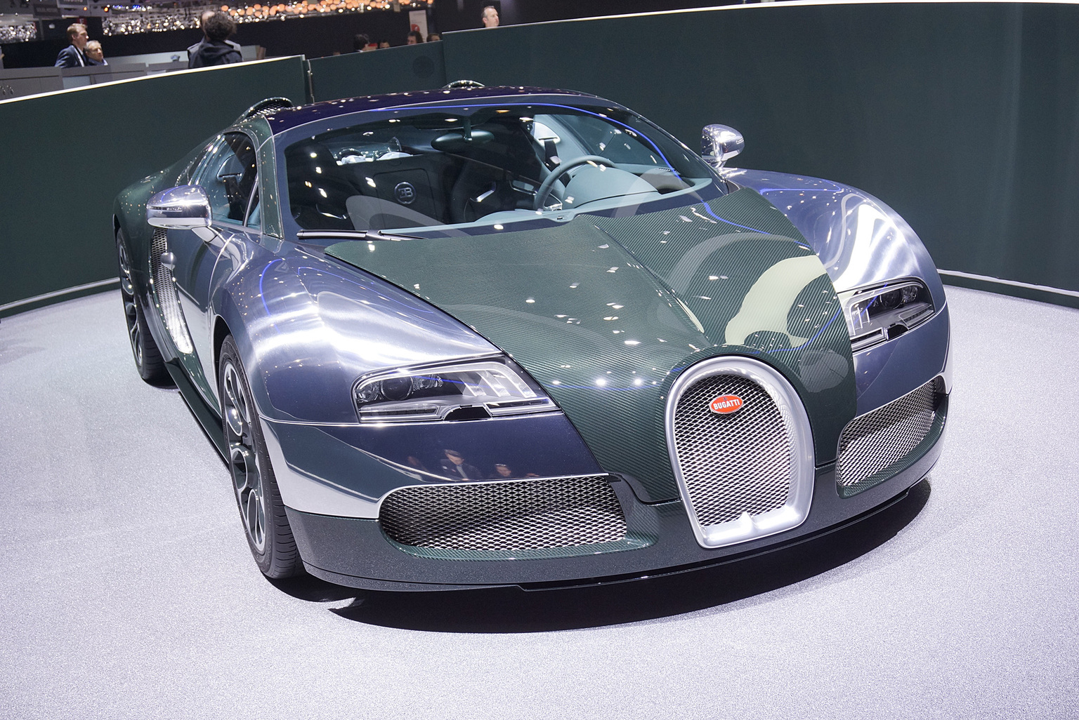 2009 Bugatti 16/4 Veyron Grand Sport Gallery