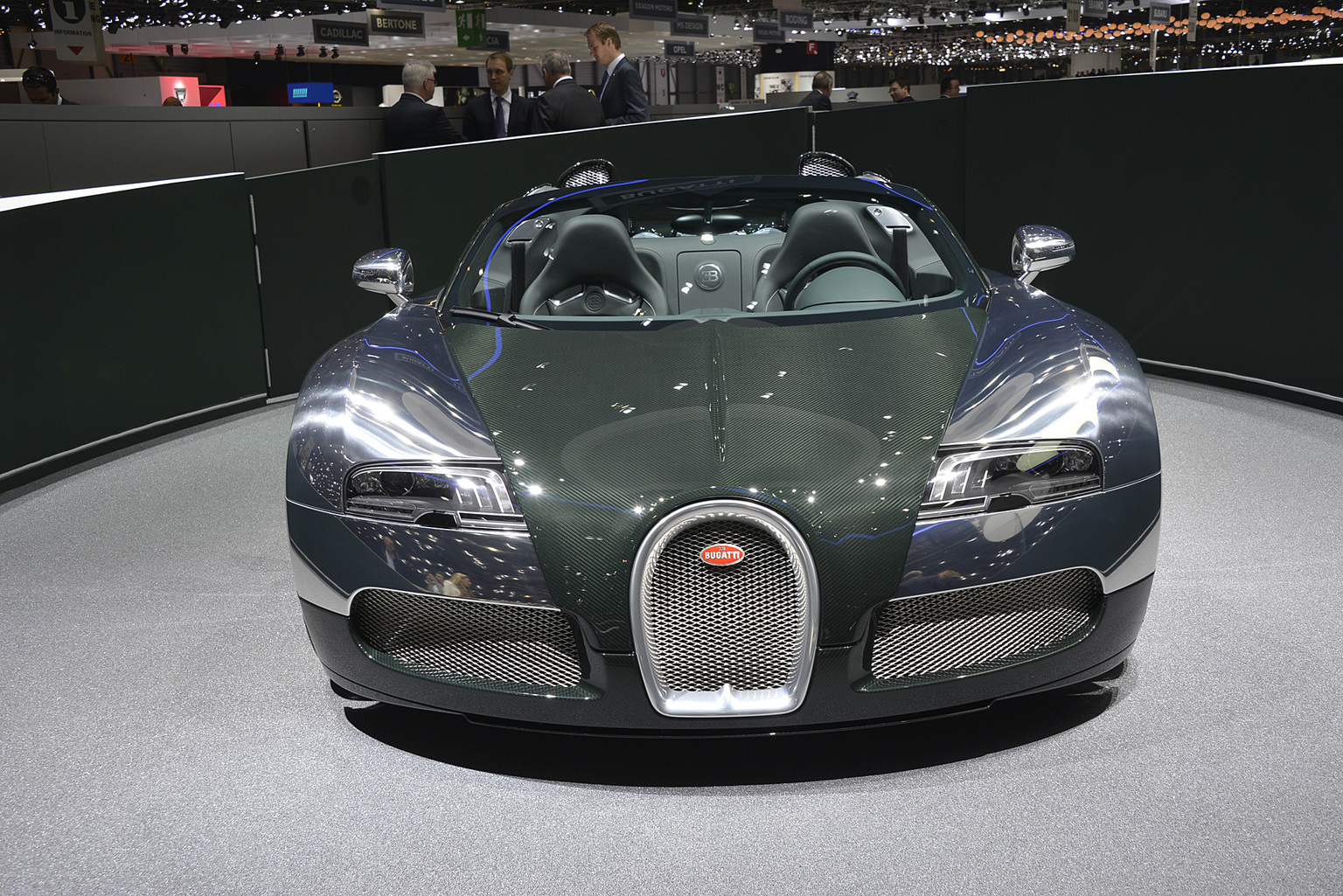 2009 Bugatti 16/4 Veyron Grand Sport Gallery