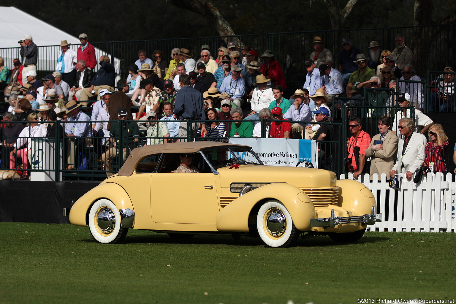 1937 Cord 812 Gallery