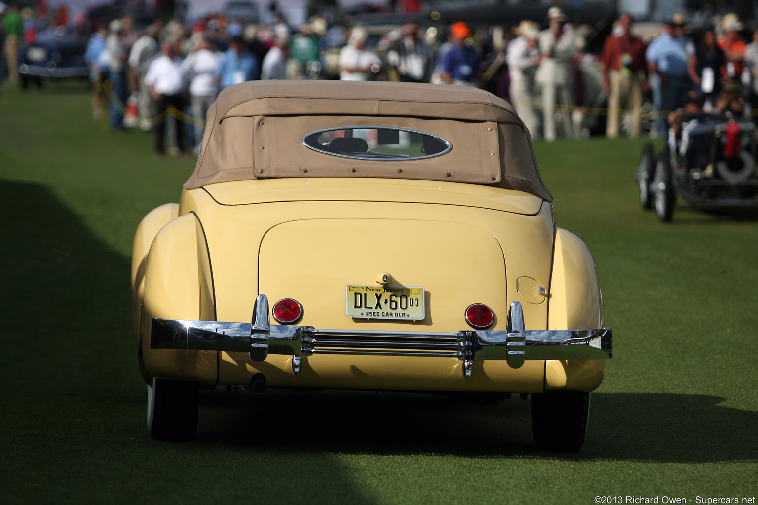 1937 Cord 812 Gallery