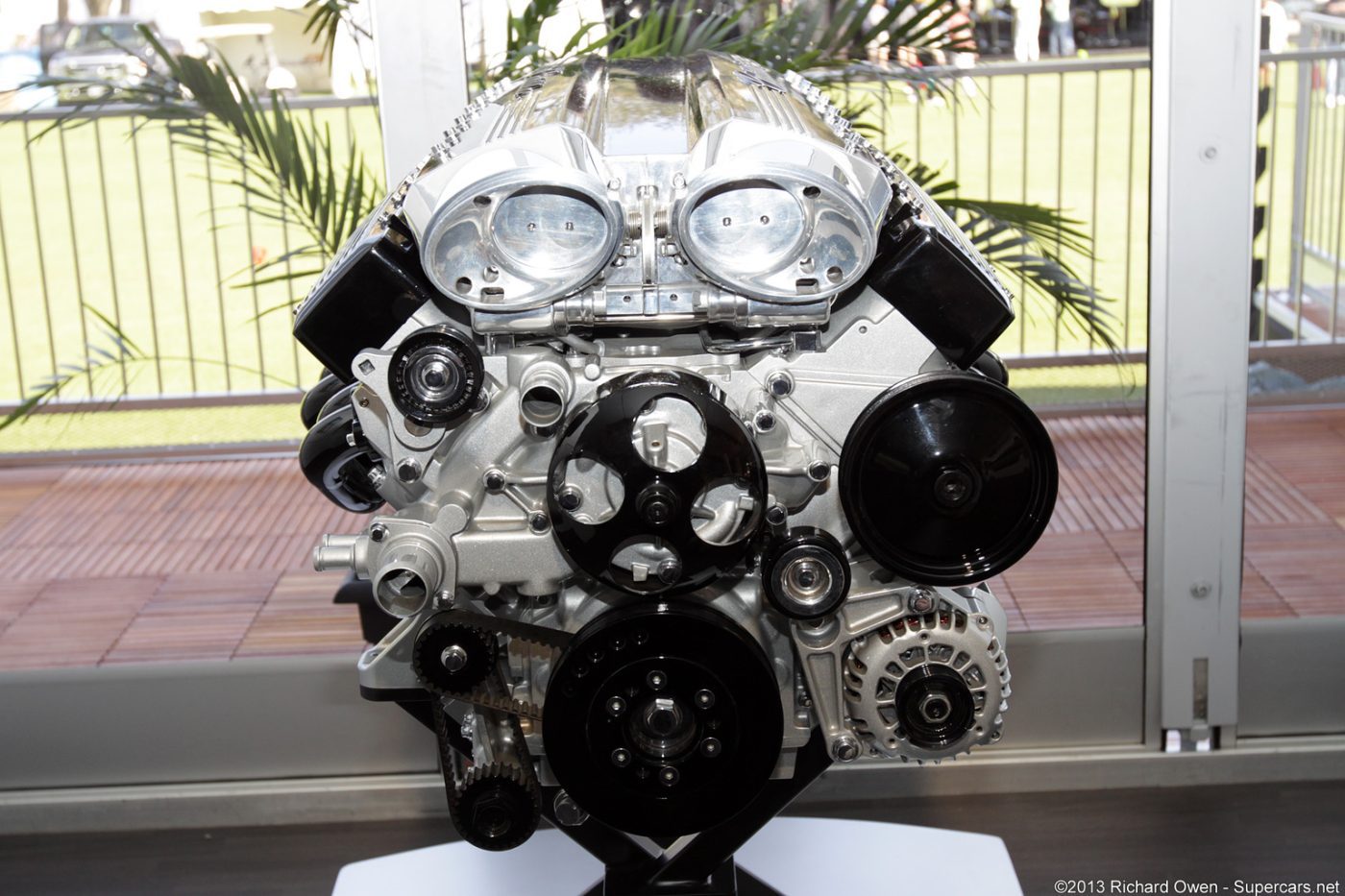 2003 Cadillac Sixteen Concept Gallery