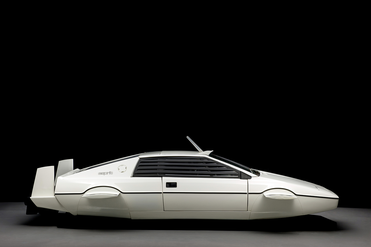 James Bond's Lotus Submarine Car for Auction