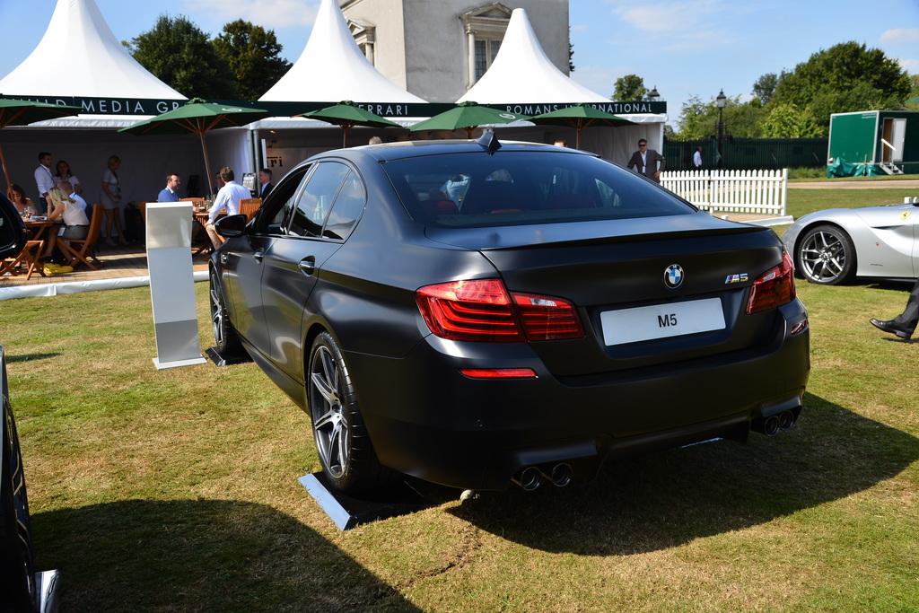 2011 BMW M5 Gallery