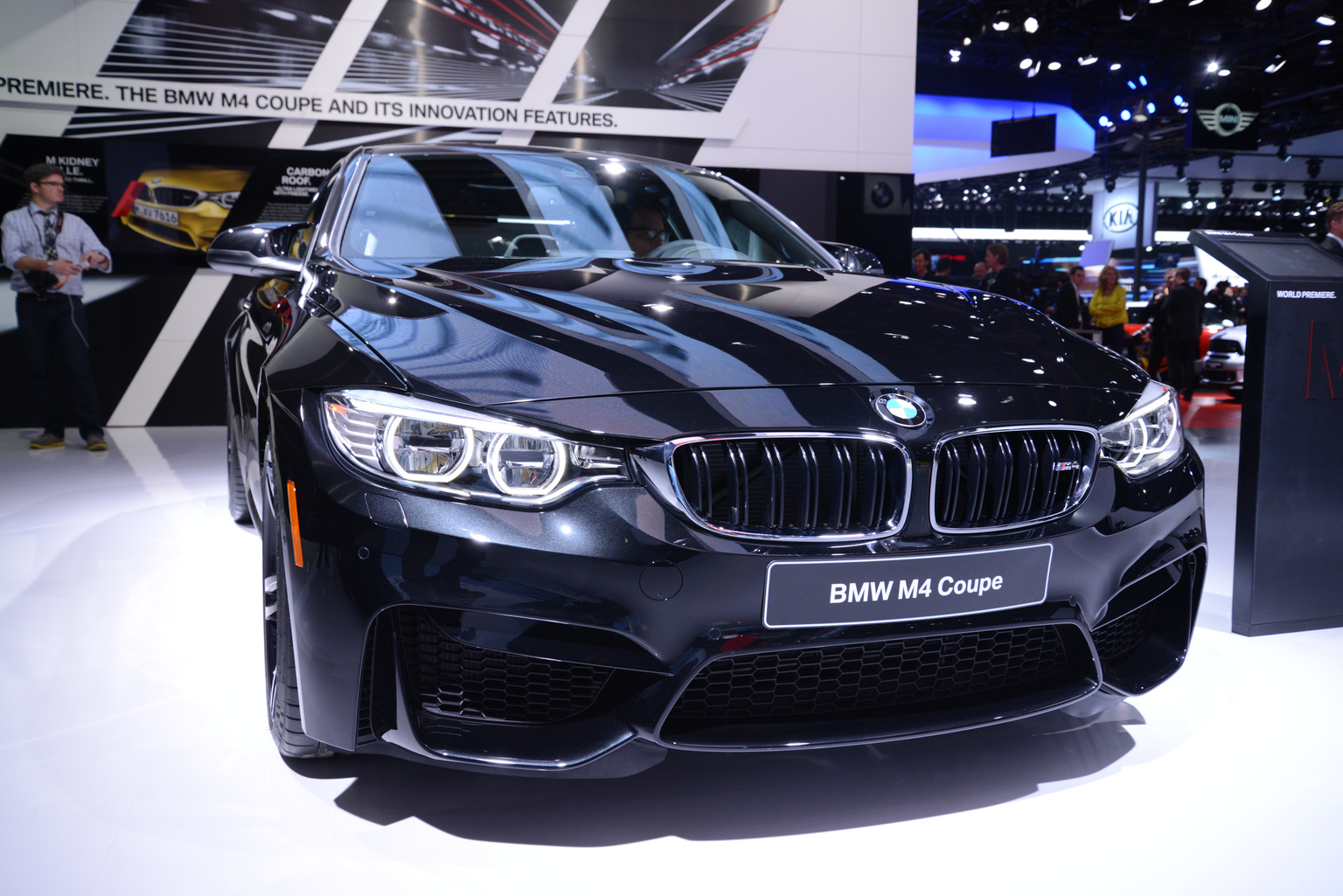 2014 BMW M4 Gallery