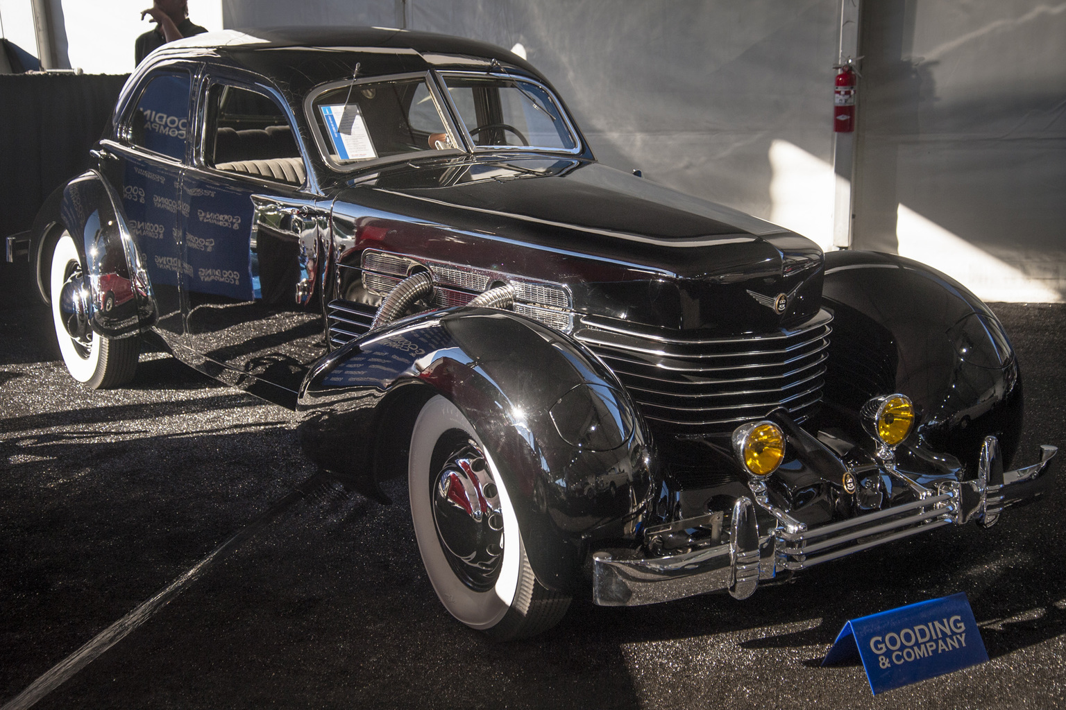 1937 Cord 812 Gallery