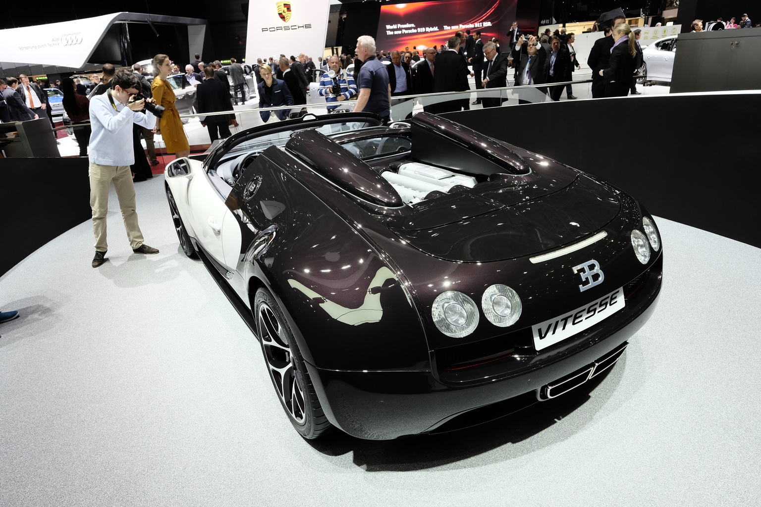 2012 Bugatti 16/4 Veyron Grand Sport Vitesse Gallery