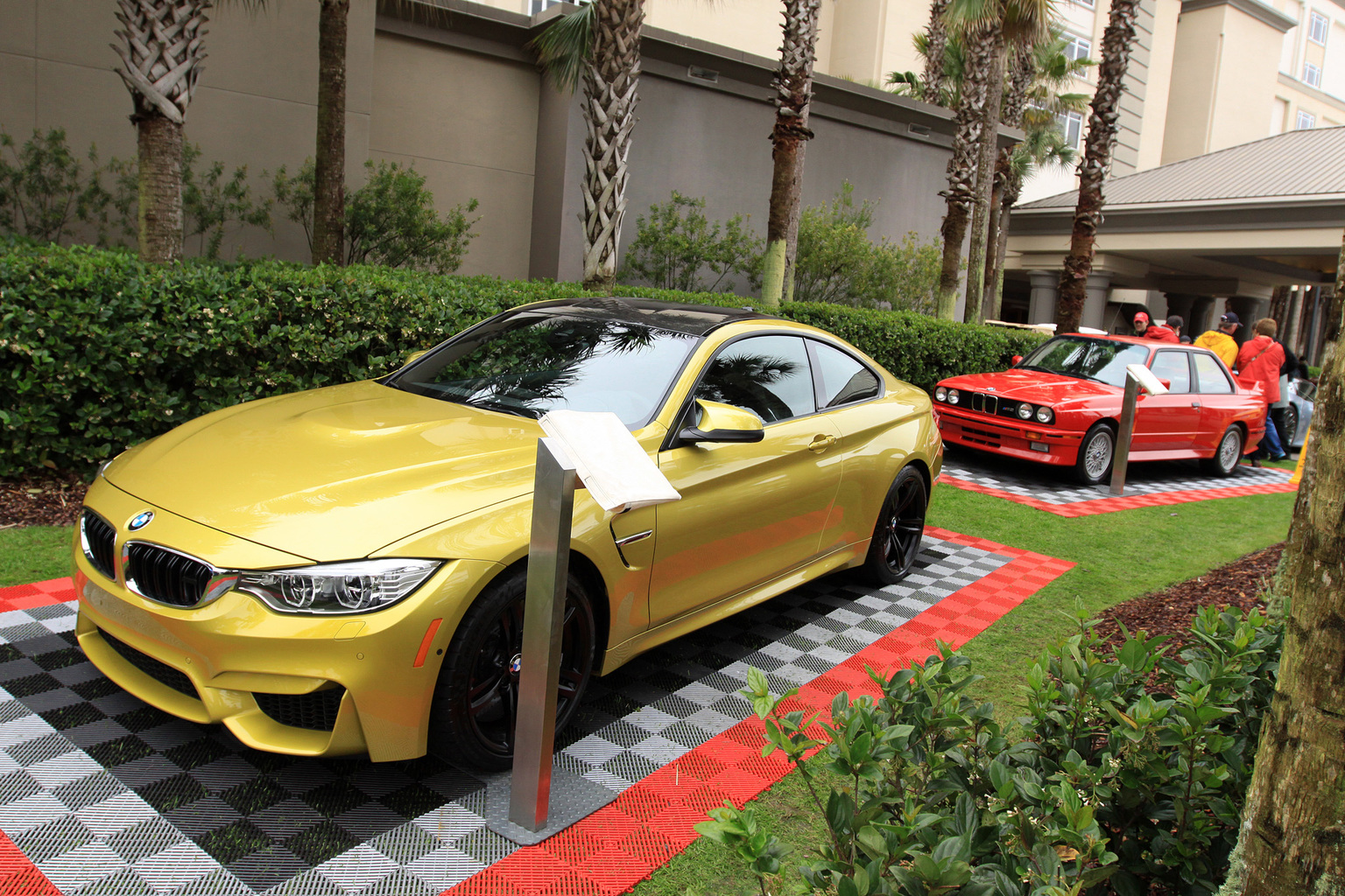 2014 BMW M4 Gallery