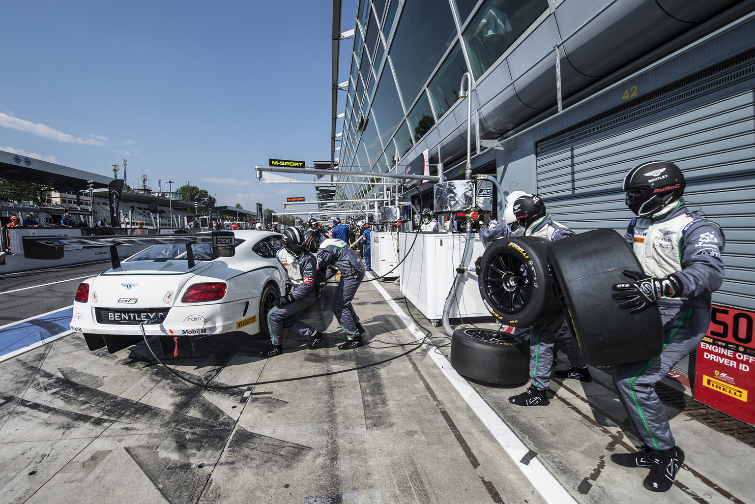 2013 Bentley Continental GT3 Gallery