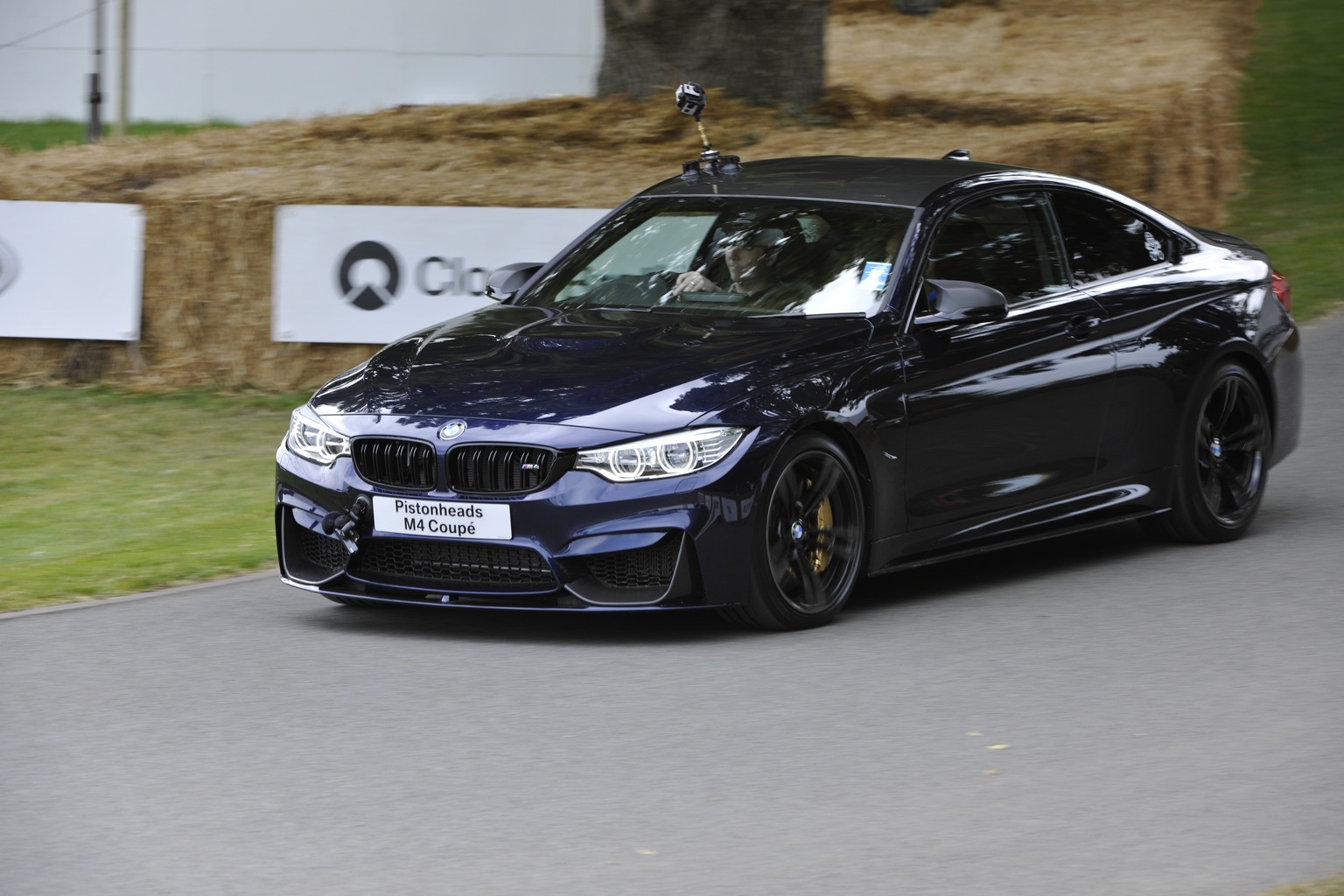 2014 BMW M4 Gallery