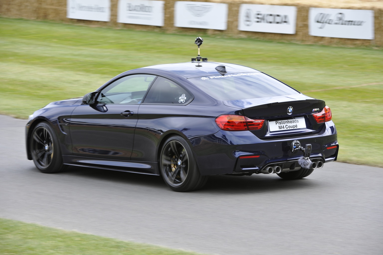 2014 BMW M4 Gallery