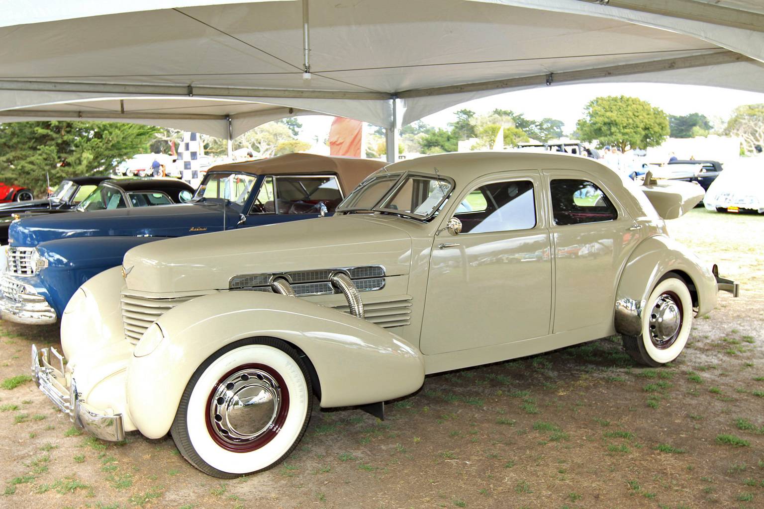 1937 Cord 812 Gallery