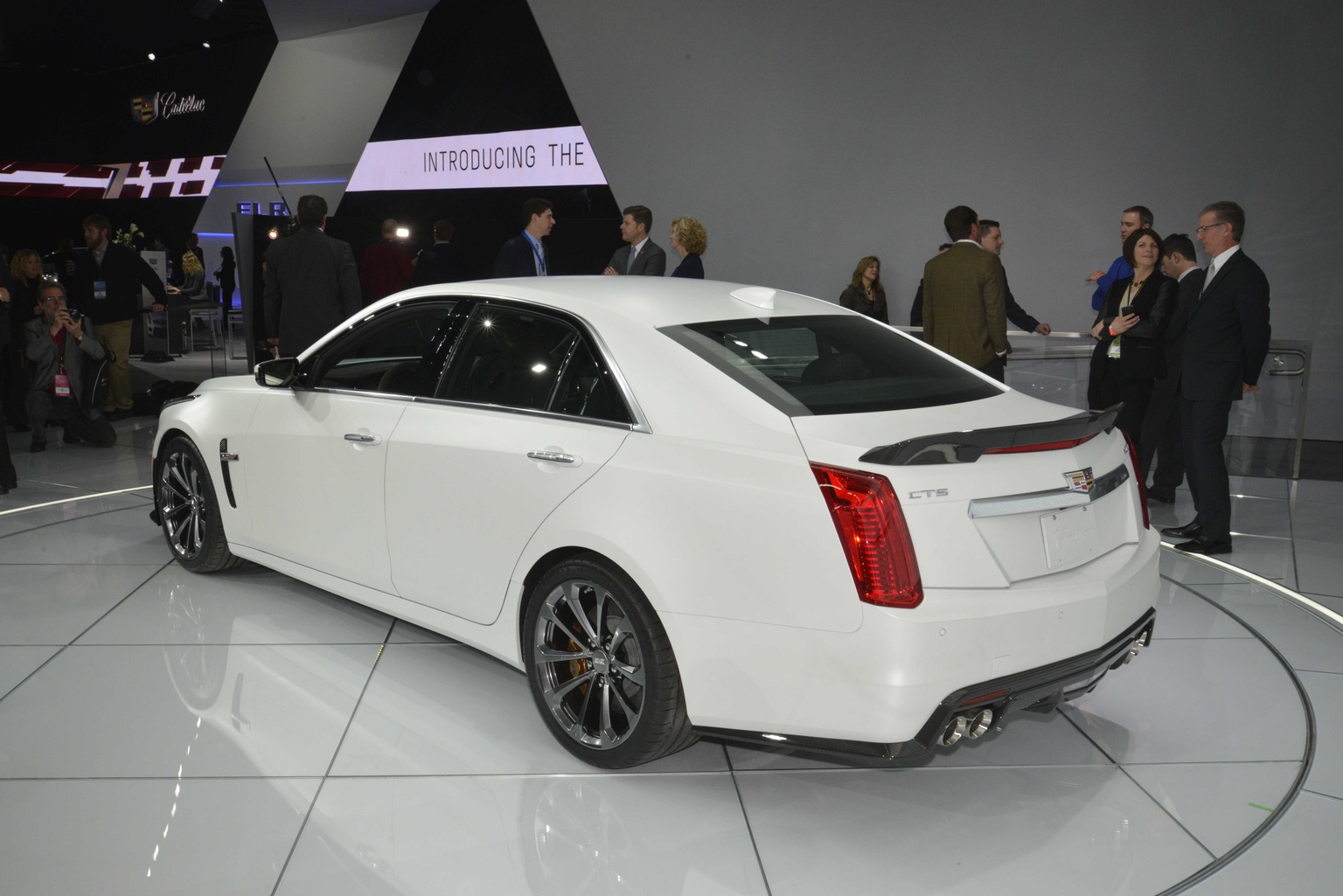 2016 Cadillac CTS-V Gallery