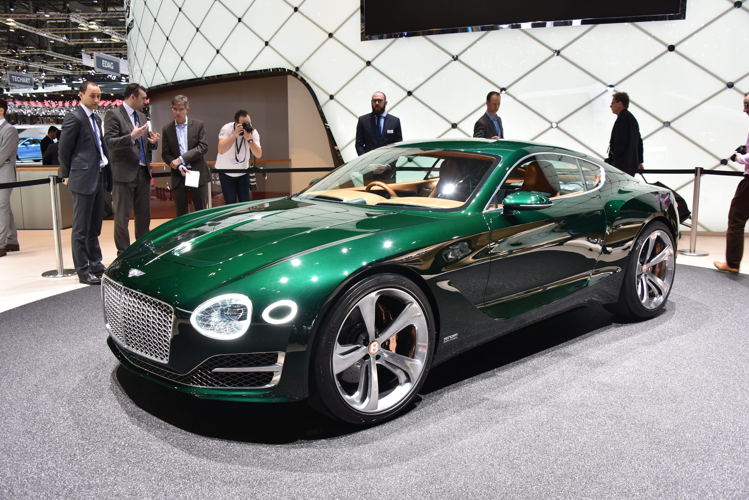 2015 Bentley EXP 10 Speed 6 Gallery