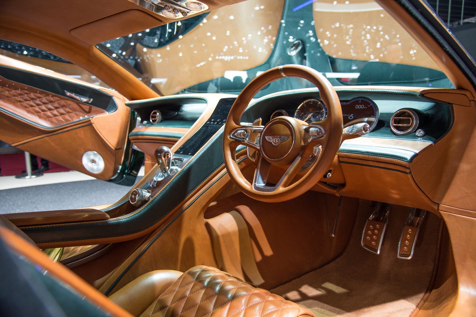 2015 Bentley EXP 10 Speed 6 Gallery