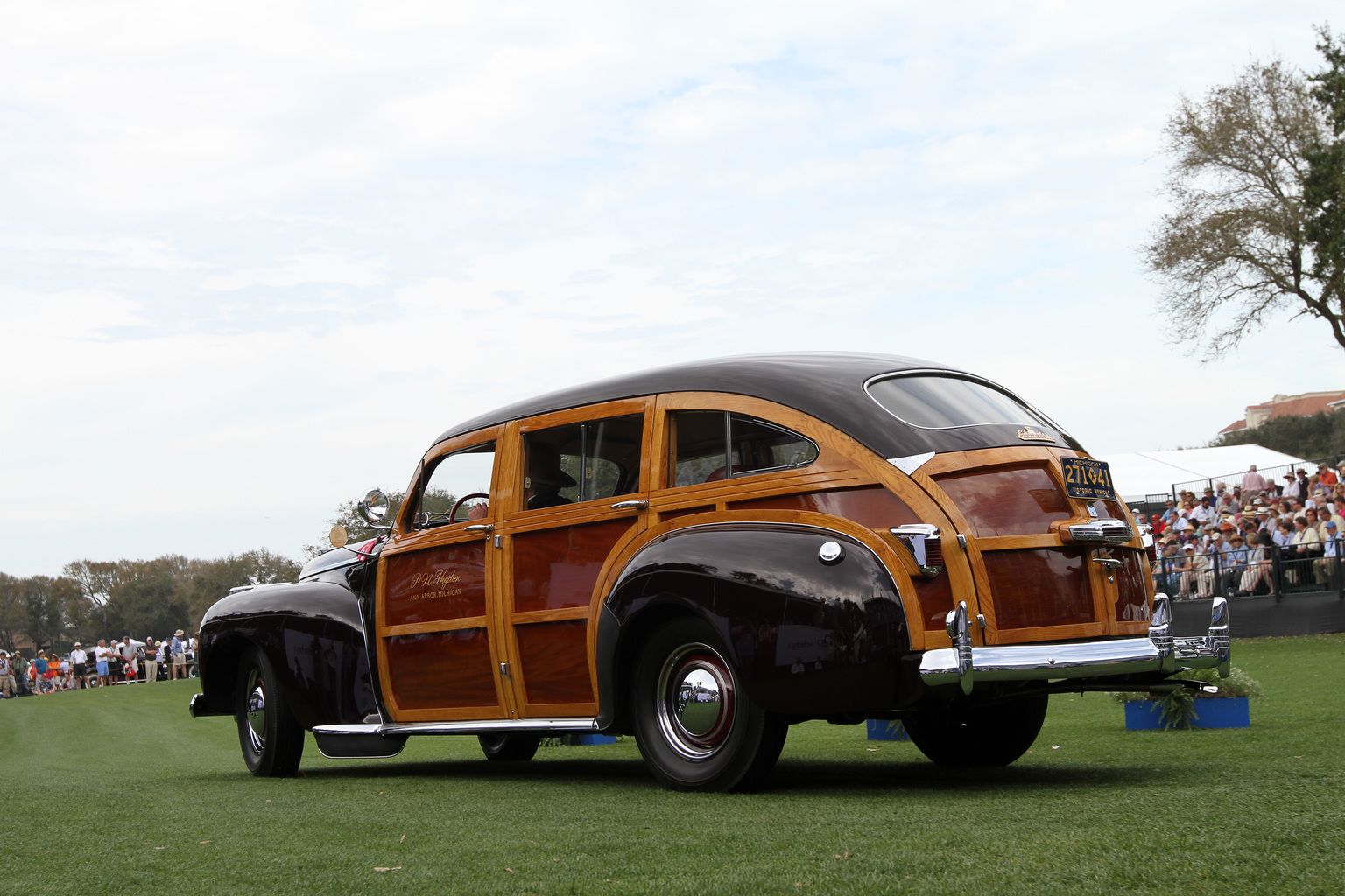 1941 Chrysler Town & Country ‘Barrelback’ Wagon Gallery