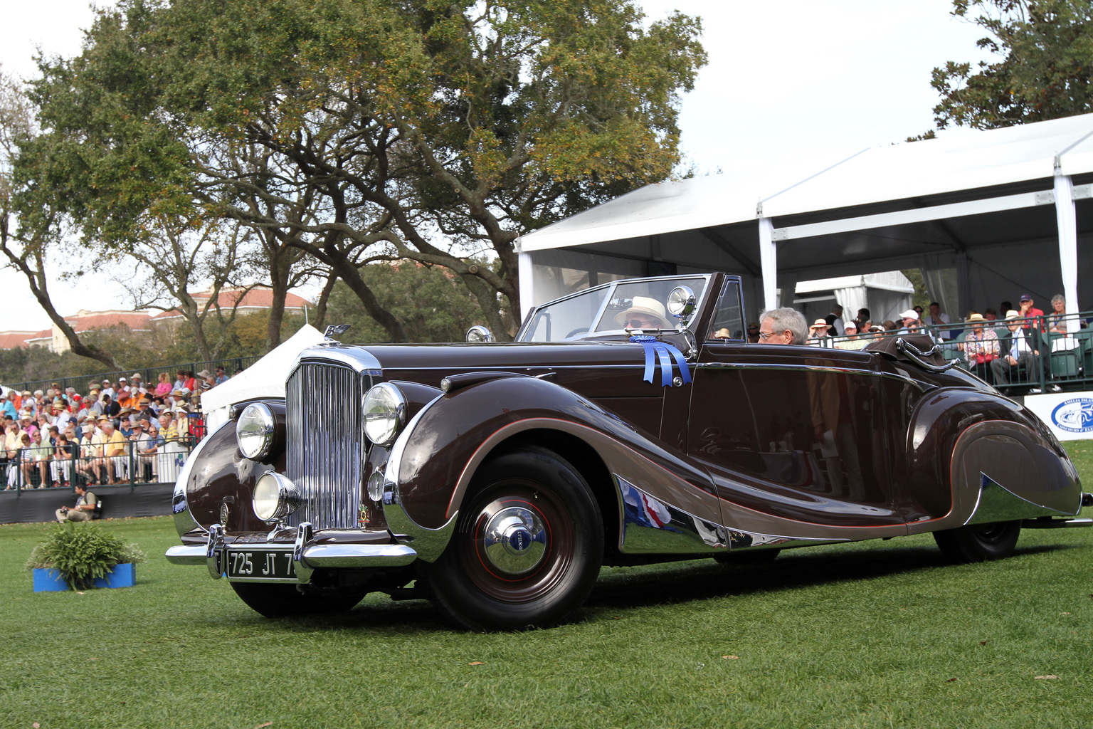 1946 Bentley Mark VI Image Gallery
