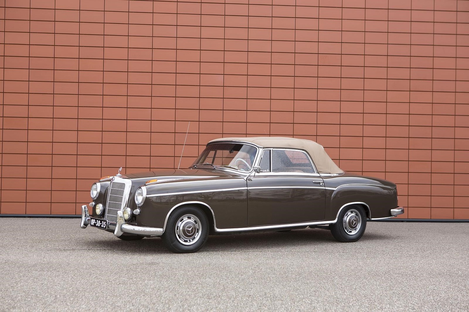 The Mercedes-Benz Sale 2015 by Bonhams