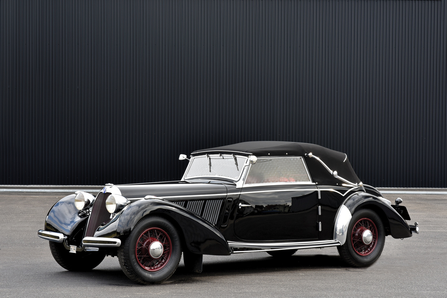 Villa Erba 2015 by RM Sothebys