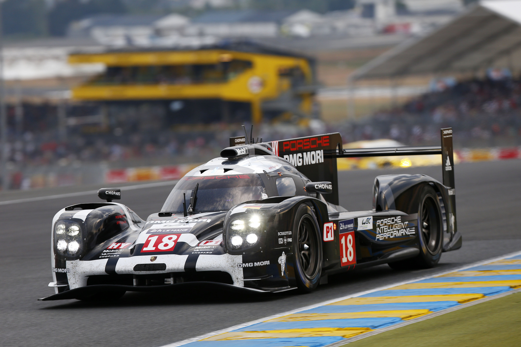 Porsche 919 hybrid. Porsche 919 lmp1. Порше 919 le mans. Порше 919 гибрид. Порше 2000 Ле ман.