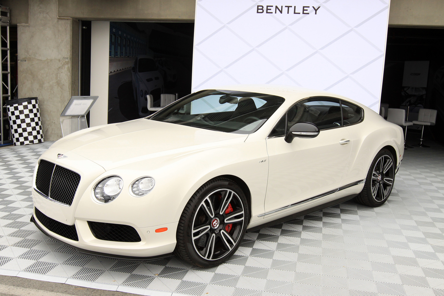 2014 Bentley Continental GT V8 S Gallery