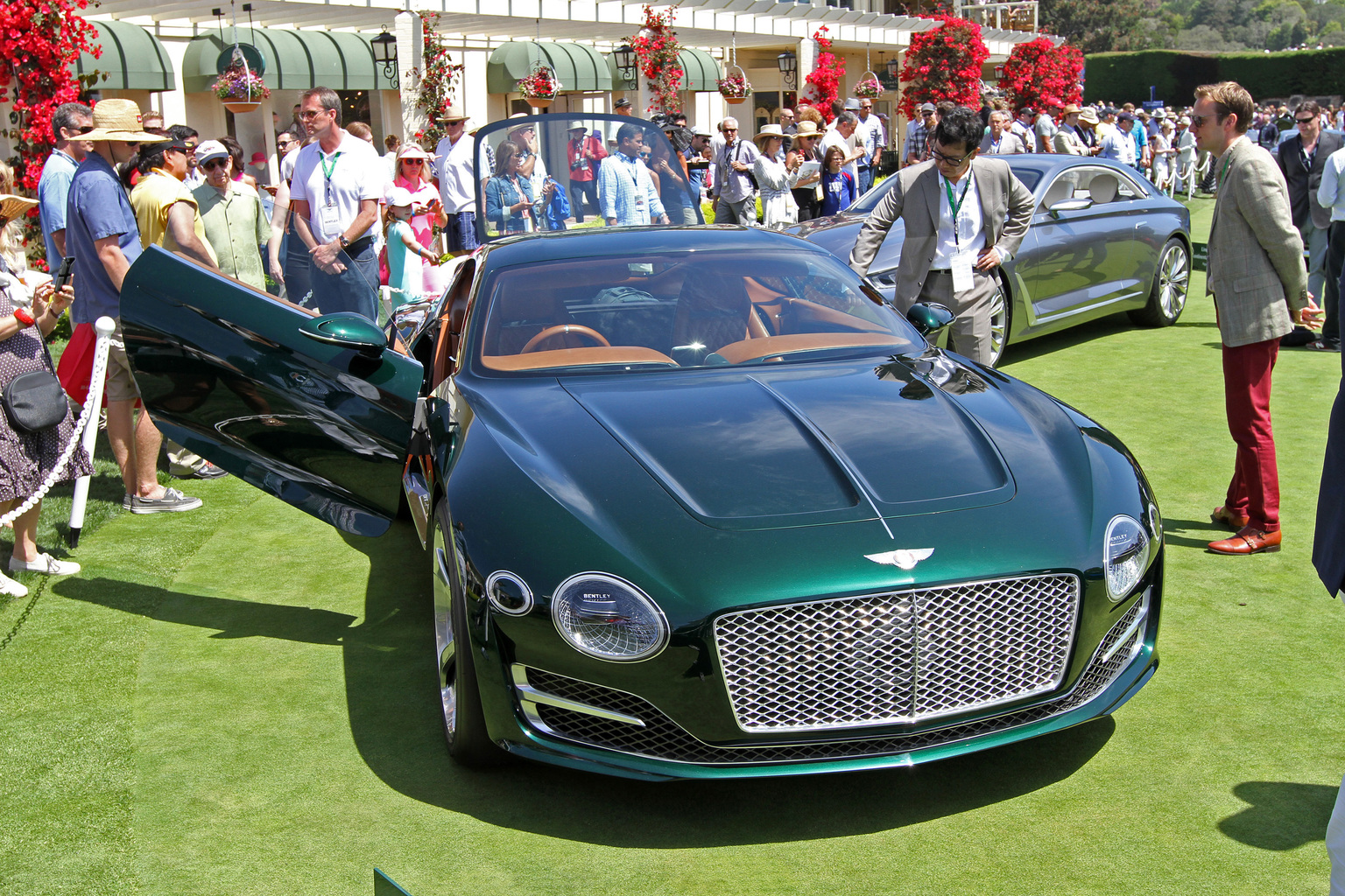 2015 Bentley EXP 10 Speed 6 Gallery