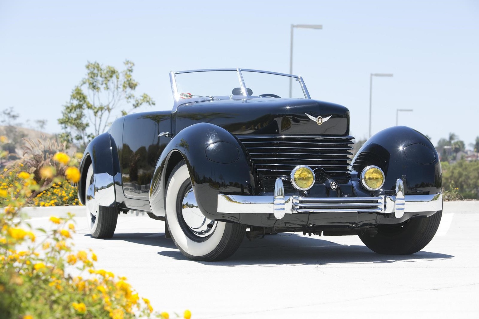 1937 Cord 812 Gallery