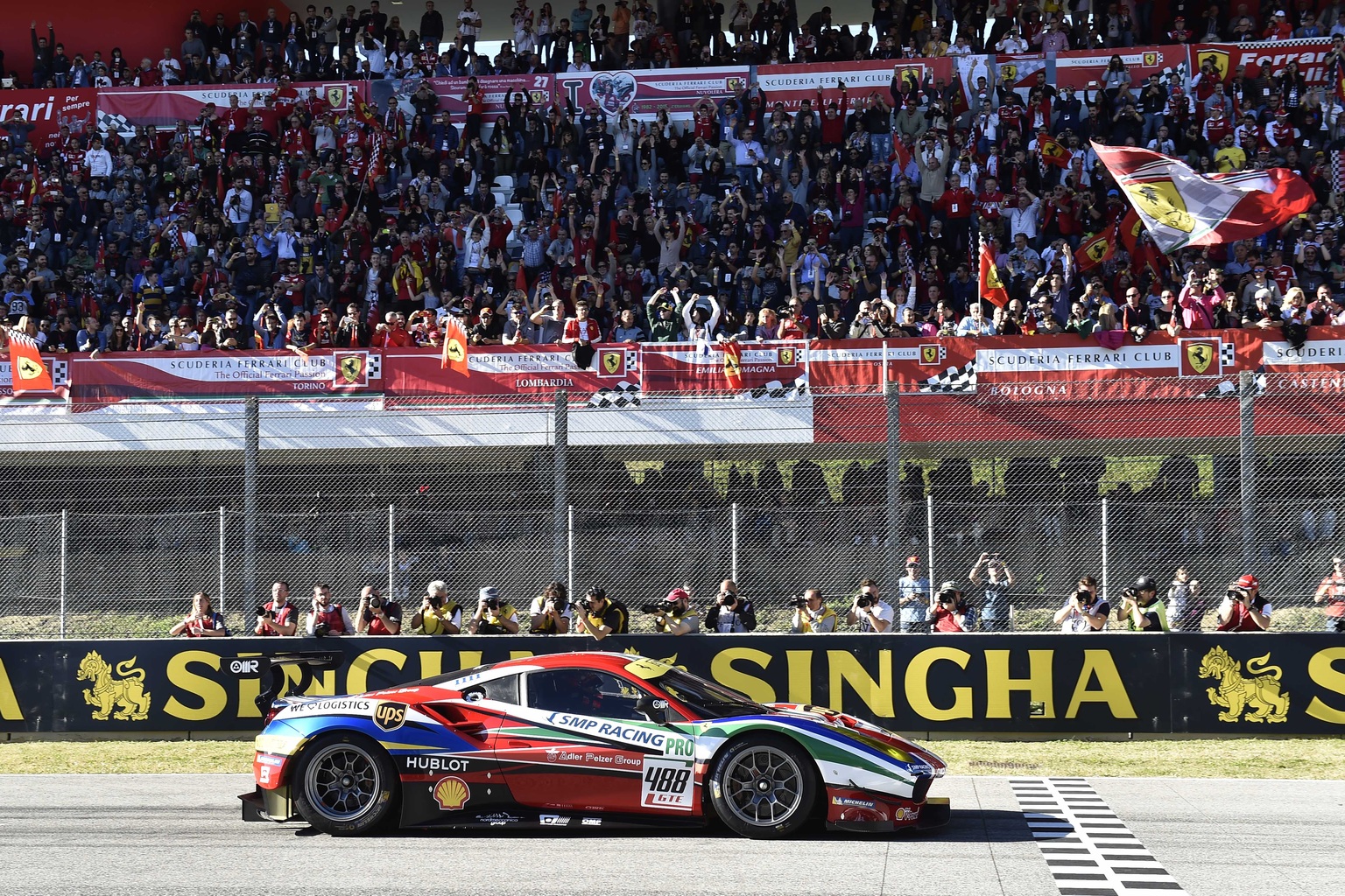 2016 Ferrari 488 GTE