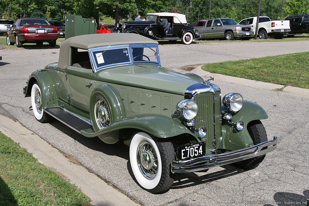 1932_Chrysler_ImperialCustomEight3.jpg