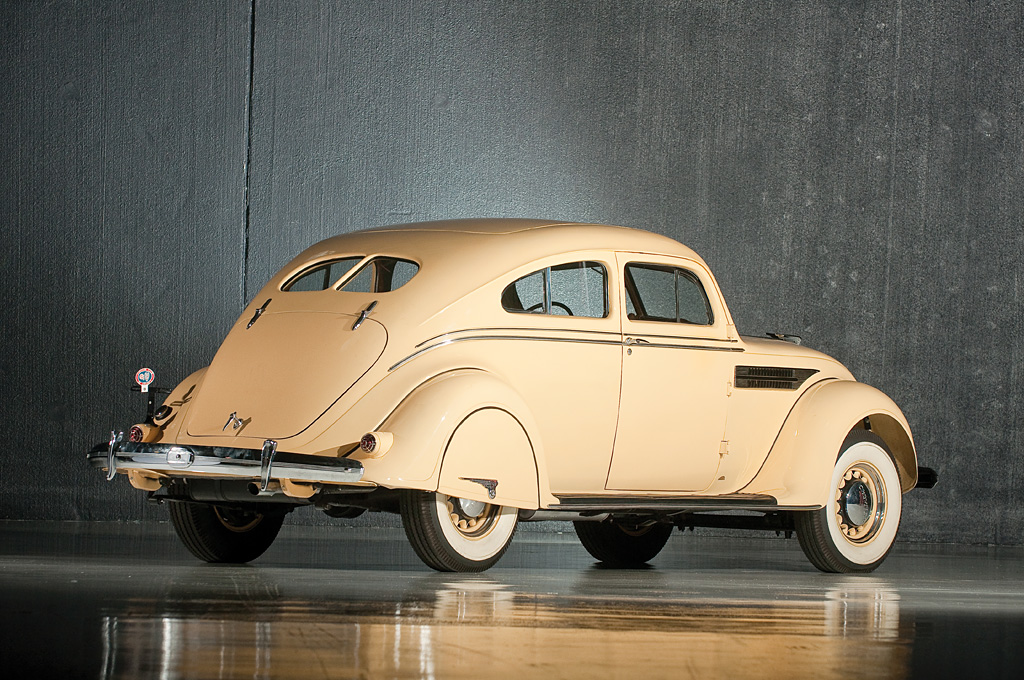 1936 Chrysler Imperial Airflow