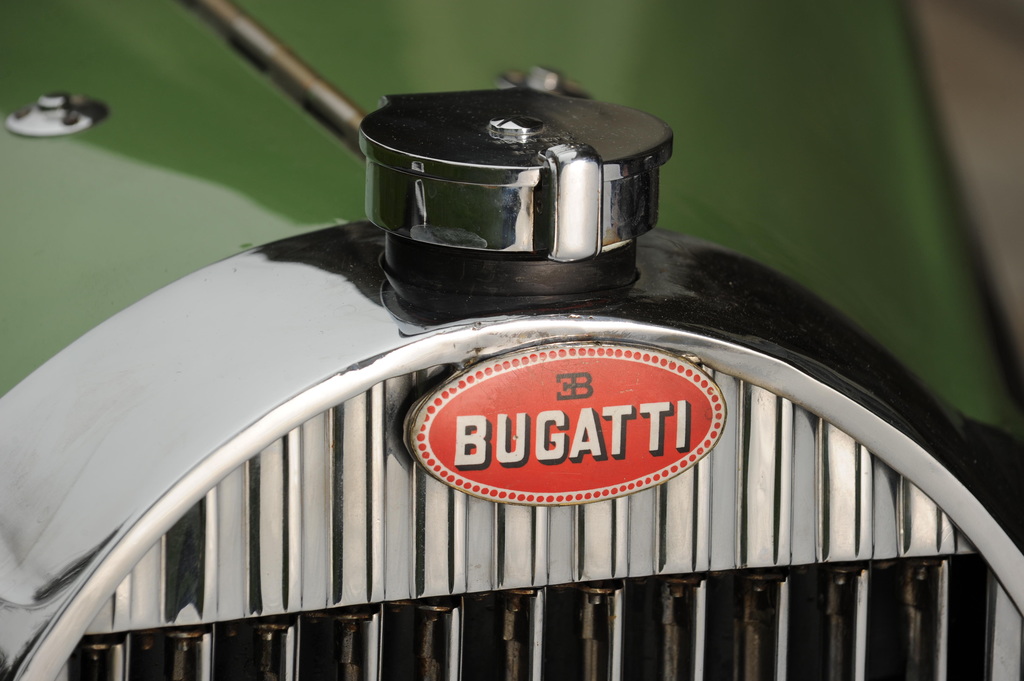 1938 Bugatti Type 57C Coupé Aerodynamique