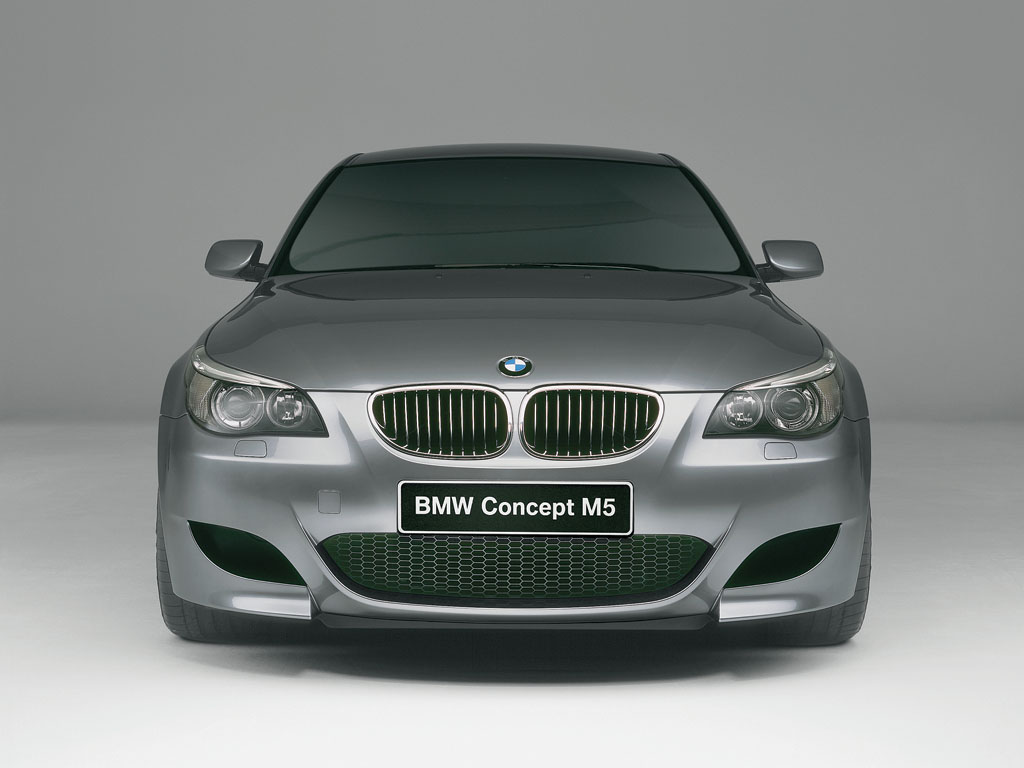 2004 BMW Concept M5