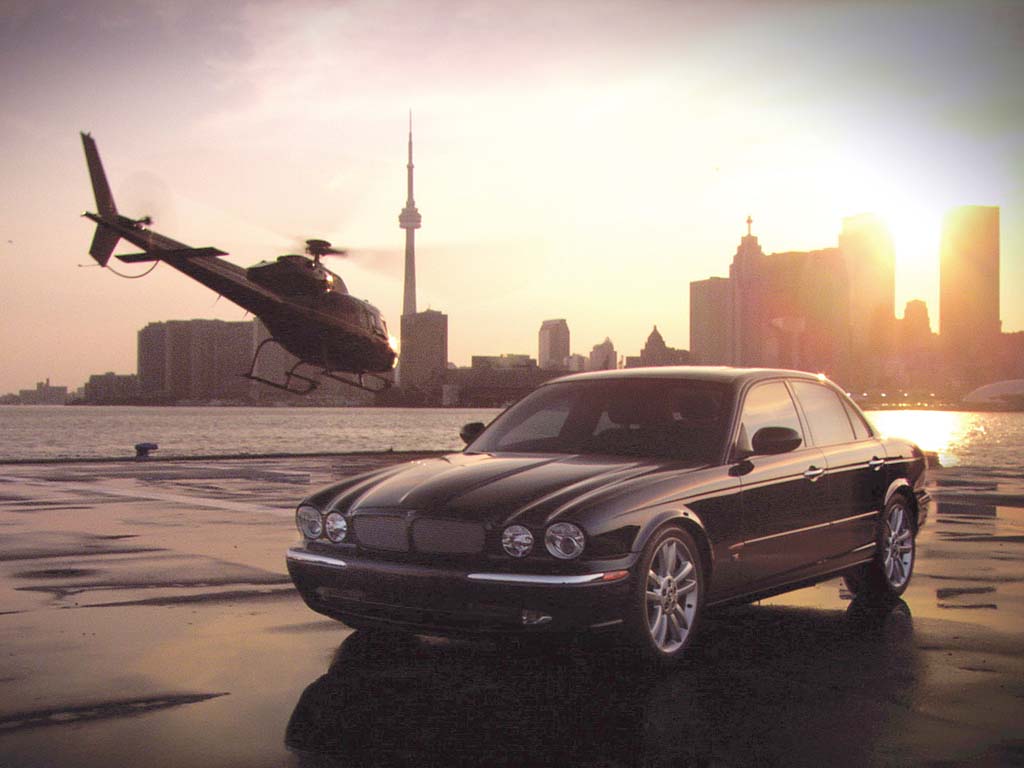 2004 Jaguar XJR