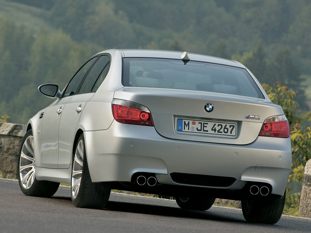 The Ultimate Driving Machine: 2005 BMW M5