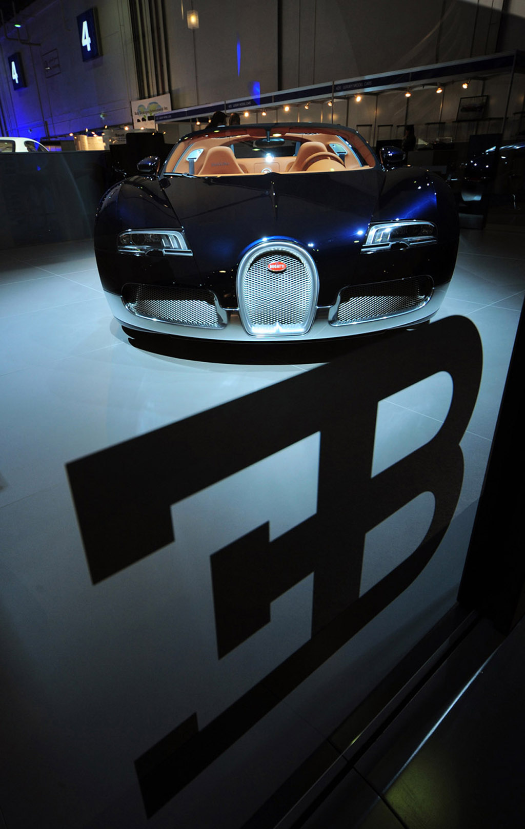 2009 Bugatti 16/4 Veyron Grand Sport ‘Soleil de Nuit’