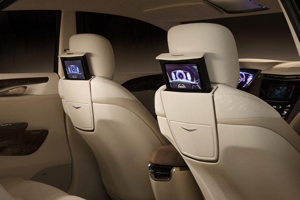 2010 Cadillac XTS Platinum Concept