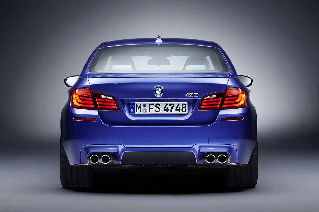 2011 BMW M5