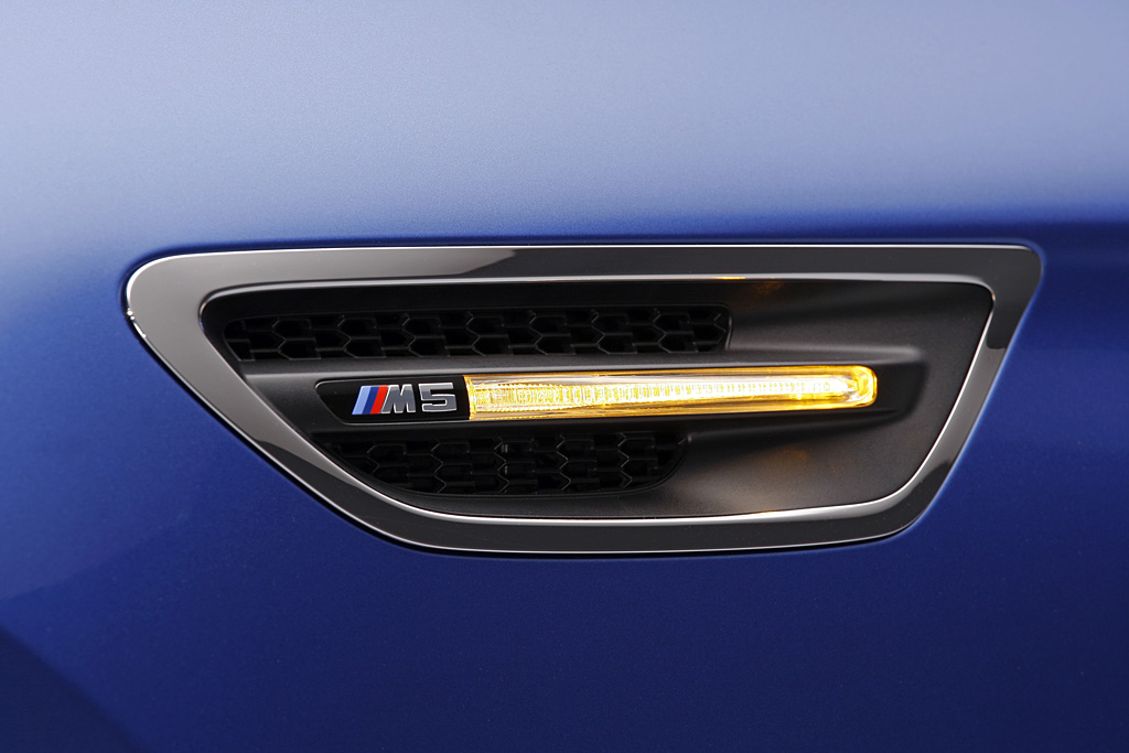 2011 BMW M5