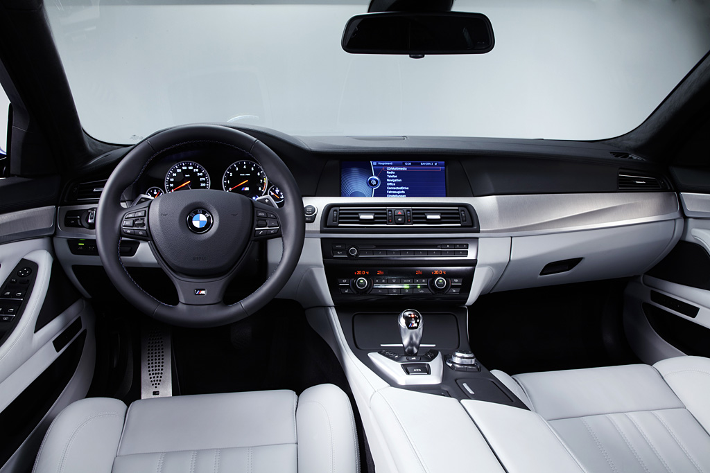 2011 BMW M5