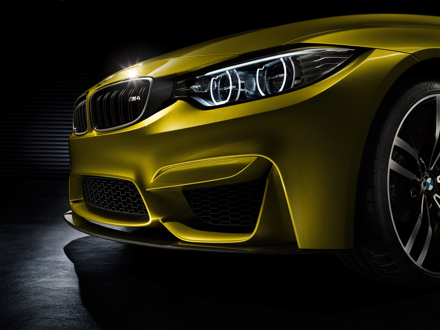 2013 BMW Concept M4 Coupe