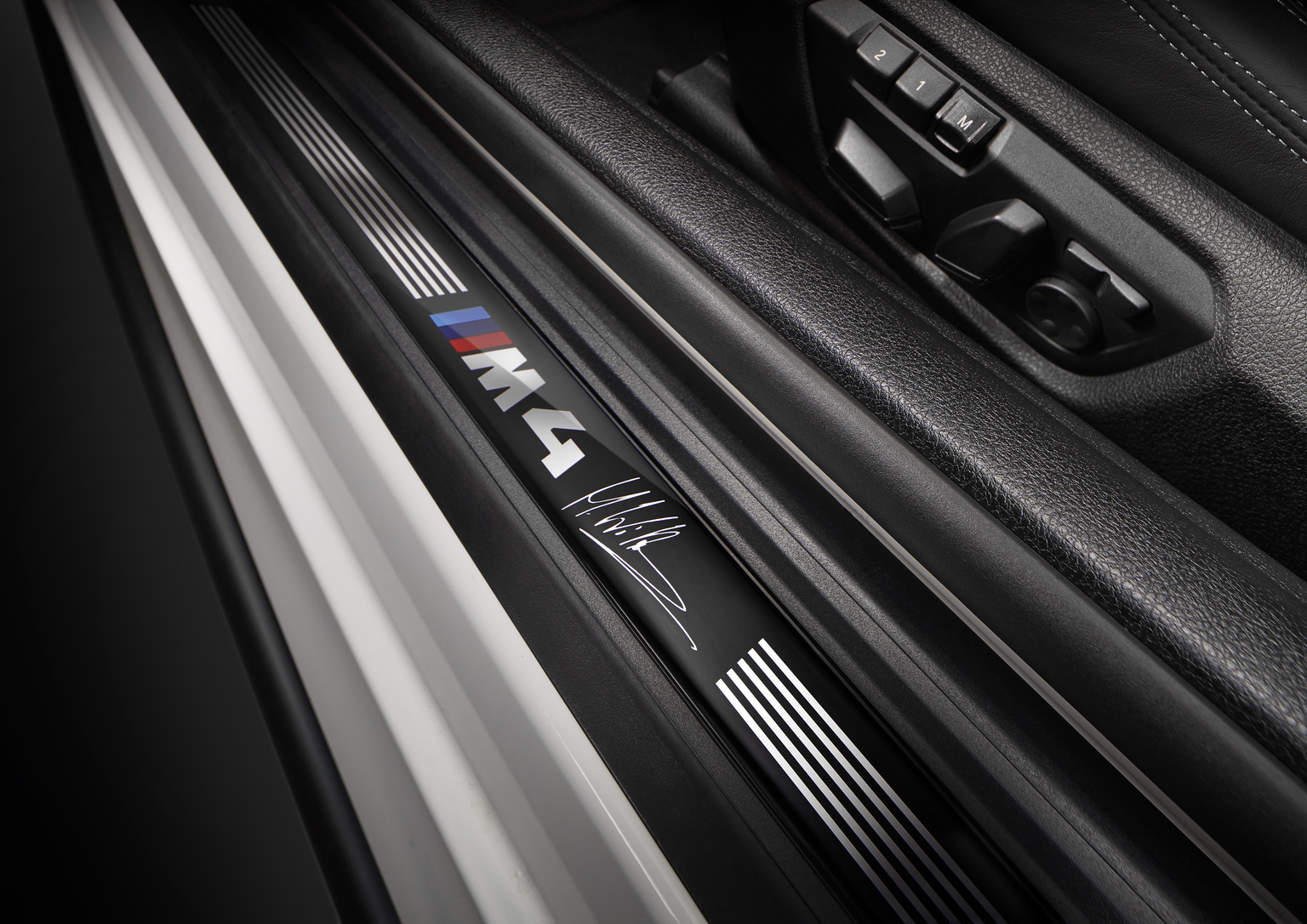 2014 BMW M4 Champion Edition