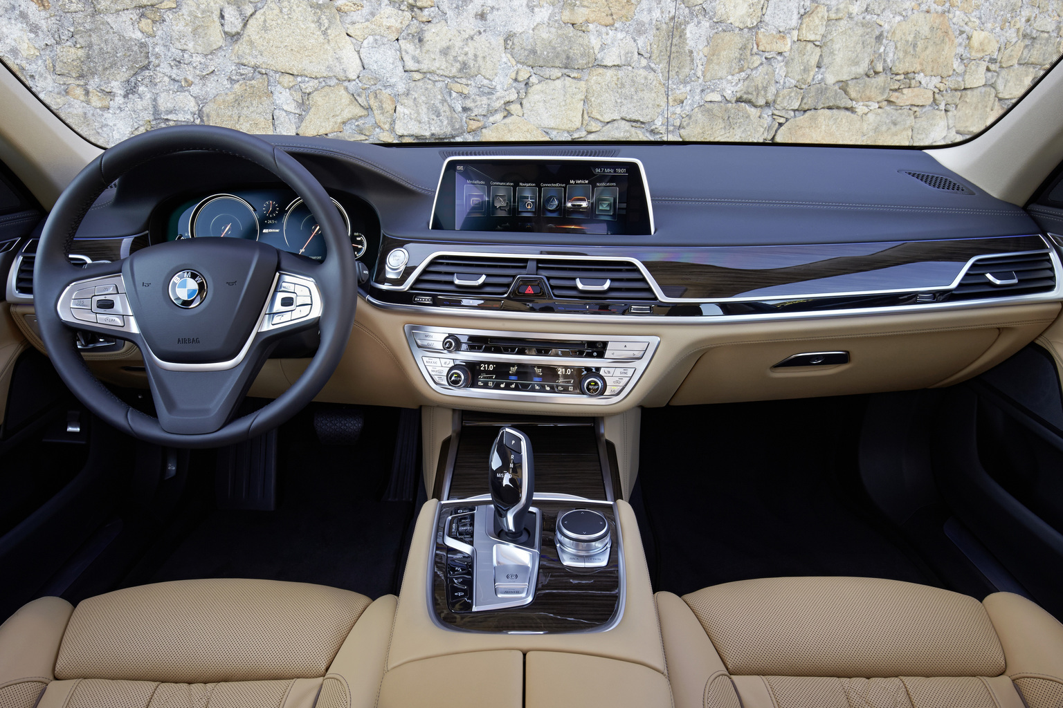 2015 BMW 740Le