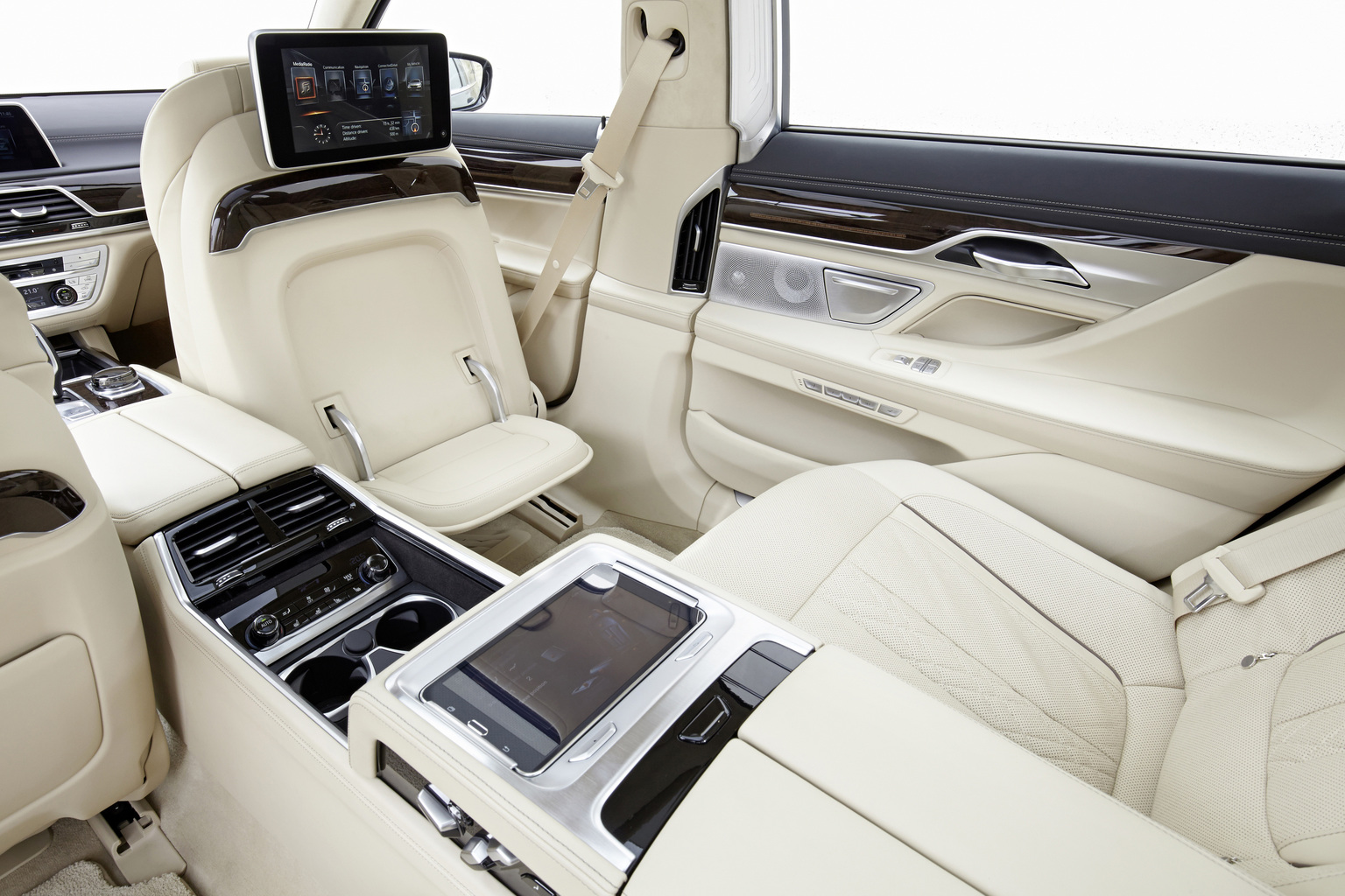 2015 BMW 750Li xDrive