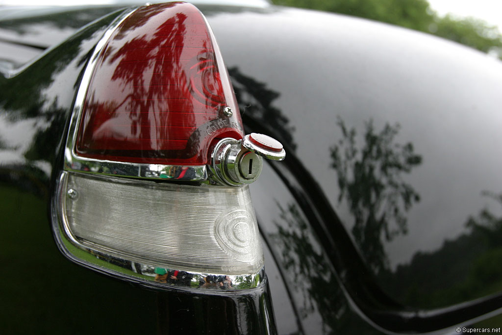 1953 Cadillac Series Sixty Special Fleetwood Sedan