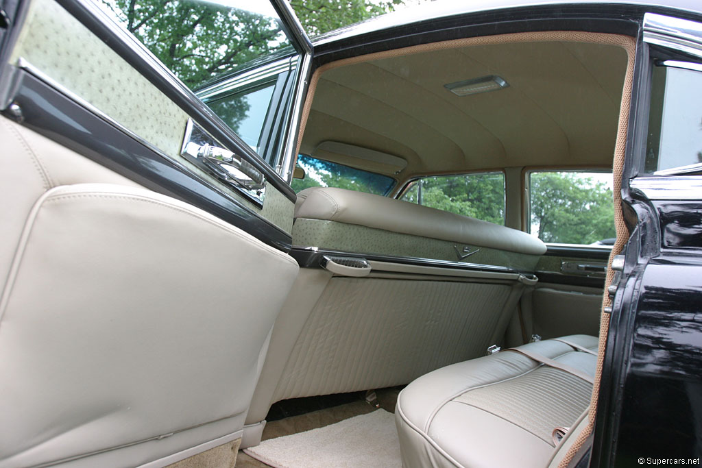 1953 Cadillac Series Sixty Special Fleetwood Sedan