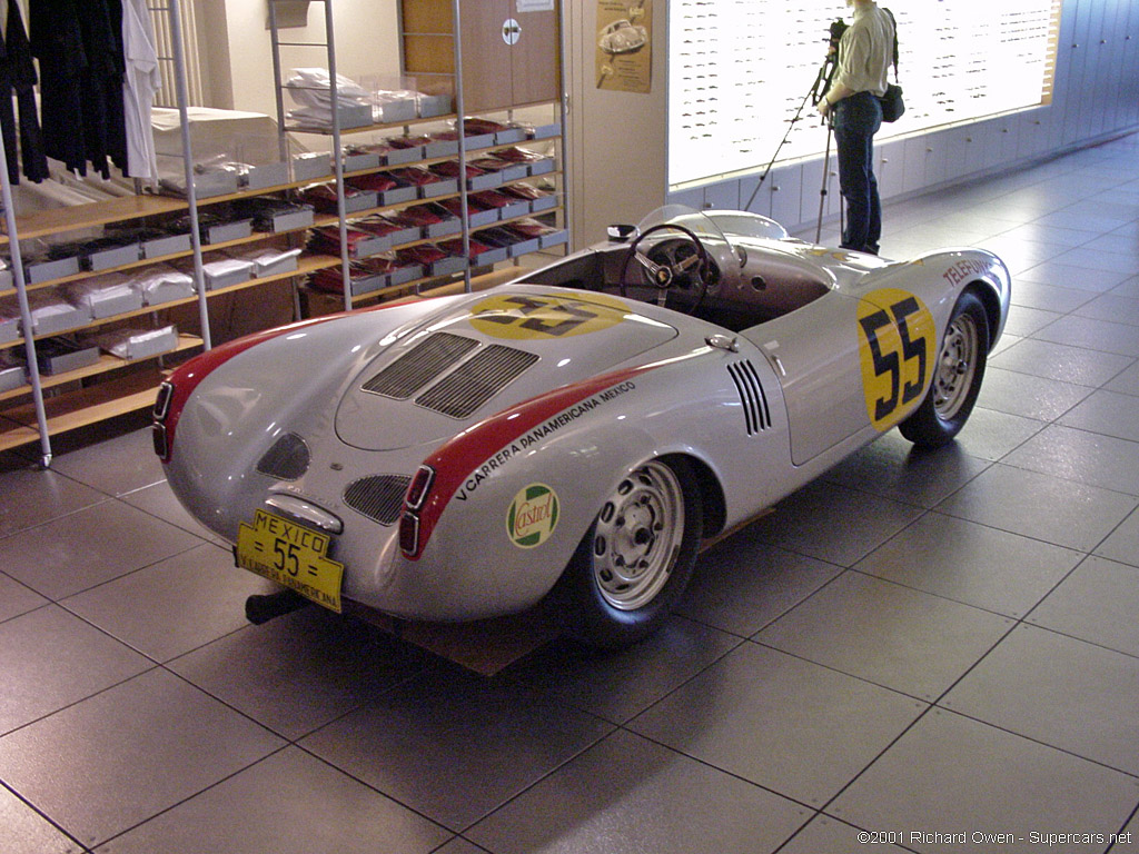 Porsche Museum-2