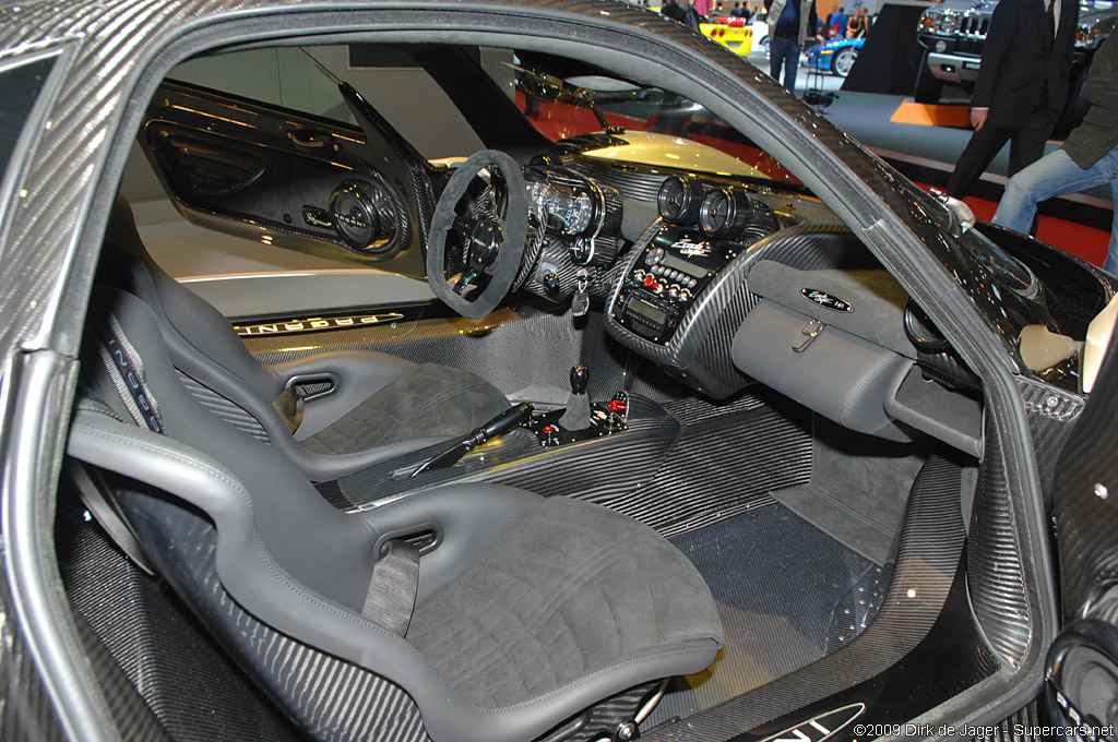 2009 Geneva Motor Show-2