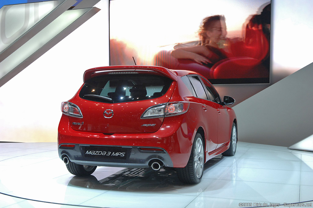 2009 Geneva Motor Show-4