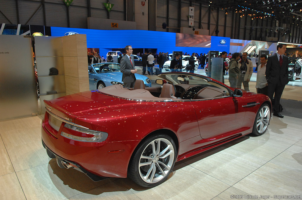 2009 Geneva Motor Show-3